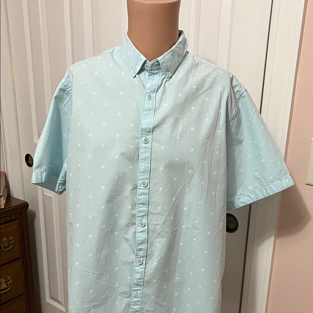 Sky Blue Men's Casual Button Down Shirt